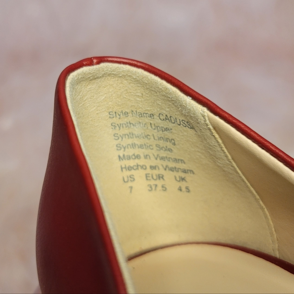 Gently used like new Aldo Cadussa Pumps - Picture 5 of 7